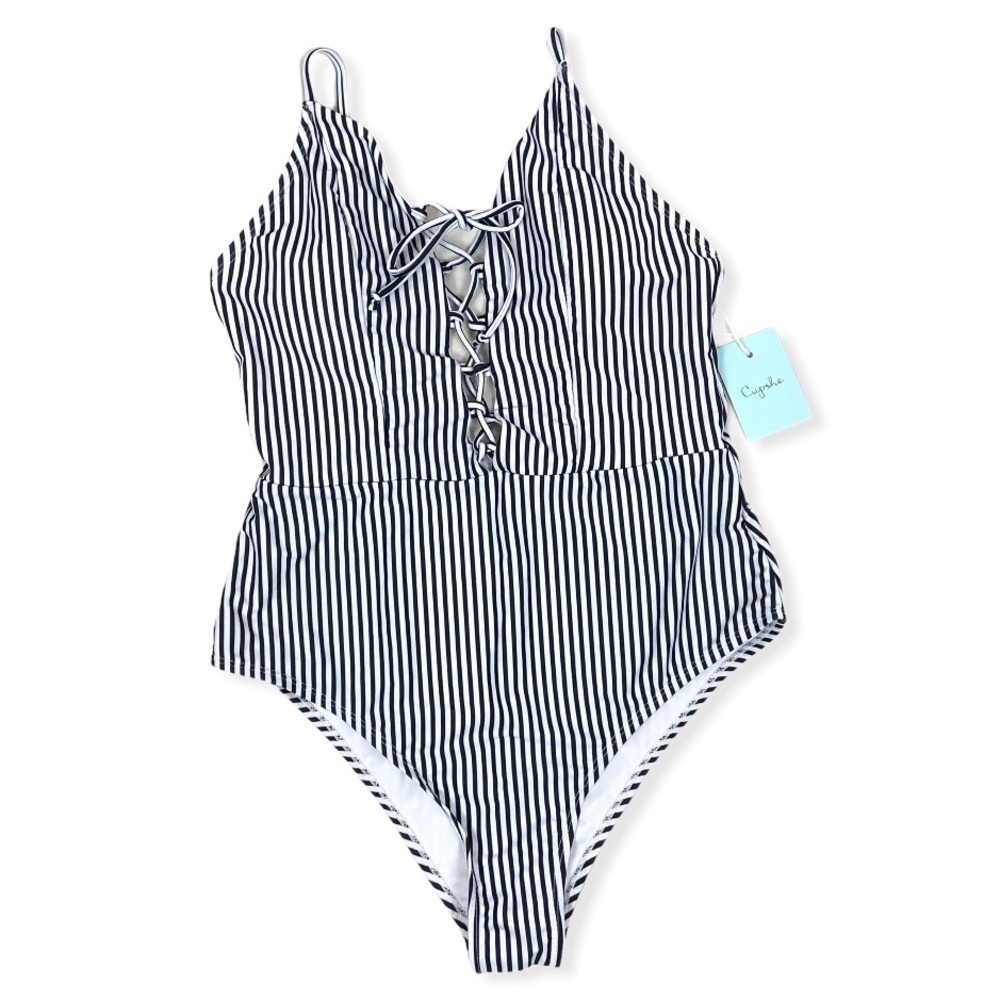 Cupshe Black and White Striped One Piece Swimsuit